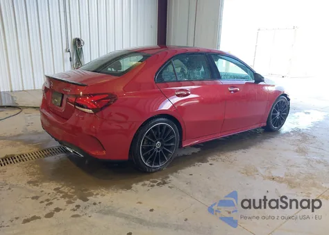 2020 Mercedes-Benz A 220 4Matic z USA, uszkodzony, nr VIN W1K3G4FB6LJ235189